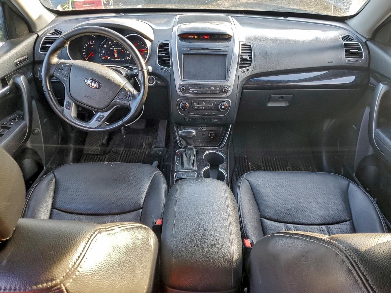2014 KIA SORENTO LX photo 8