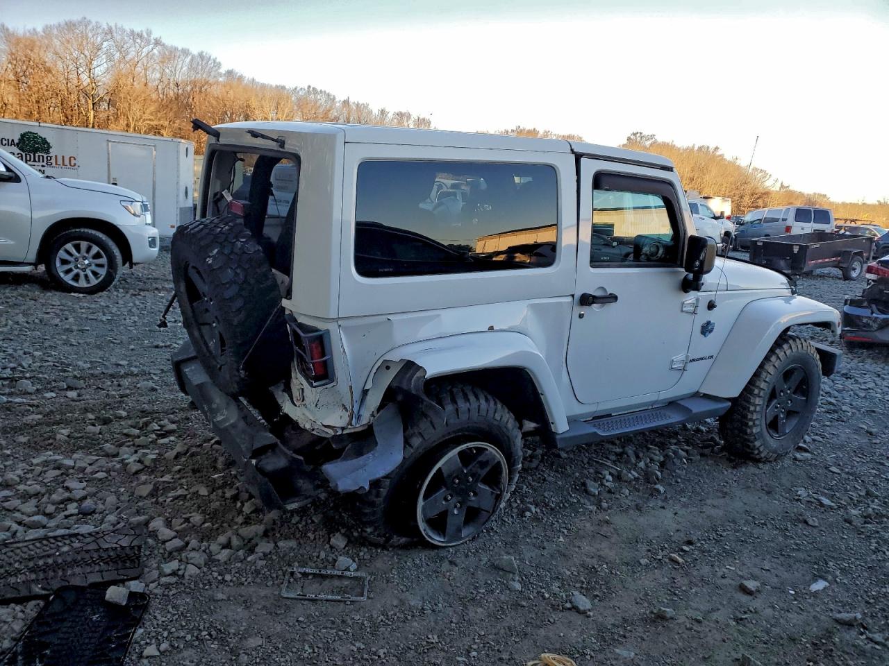 2012 JEEP WRANGLER SAHARA photo 3