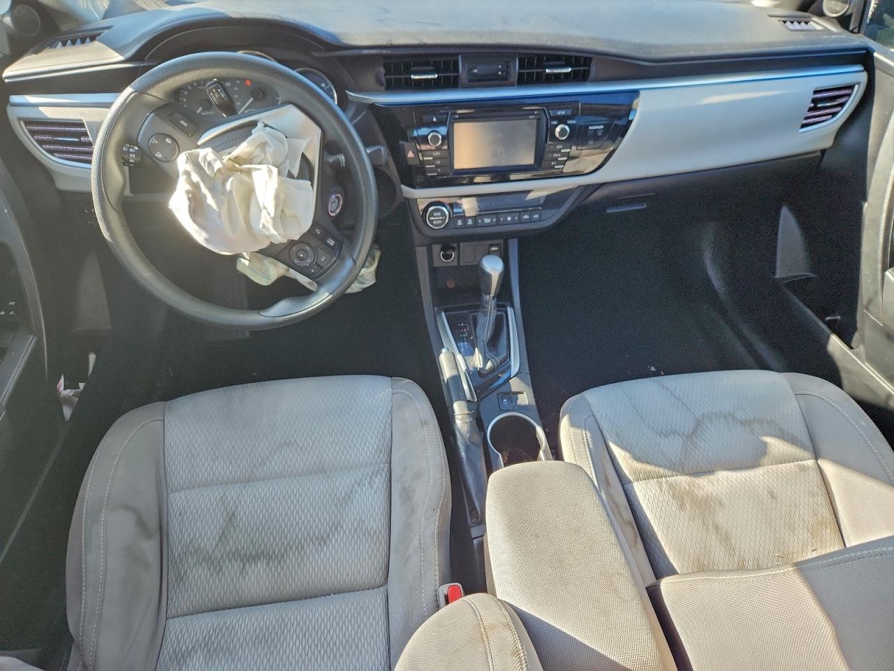 2016 TOYOTA COROLLA L photo 8