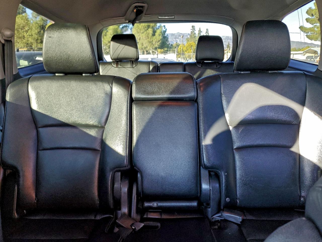 2016 HONDA PILOT EXLN photo 10