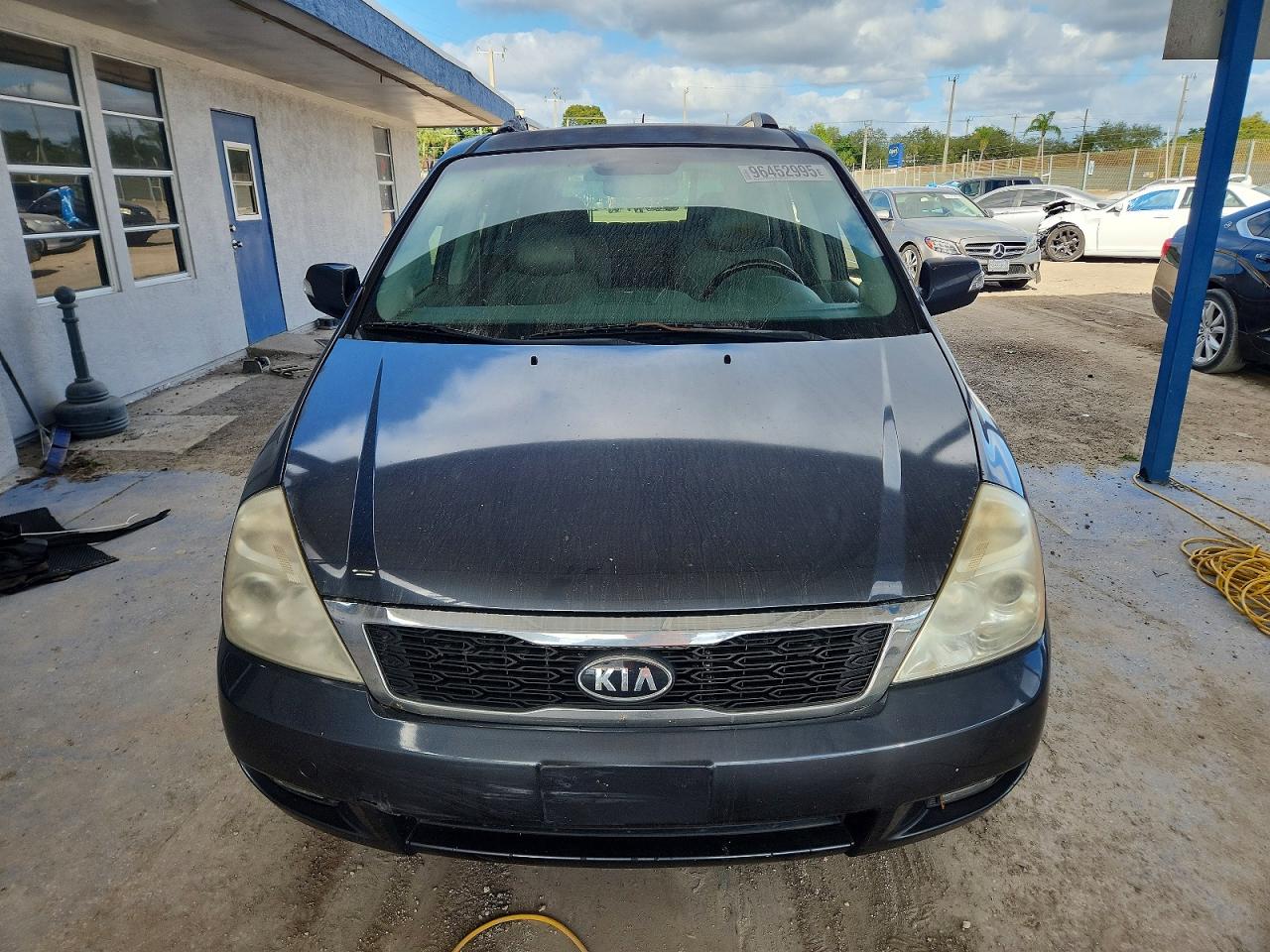 2012 KIA SEDONA EX photo 5