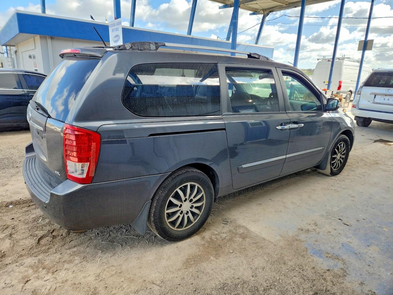 2012 KIA SEDONA EX photo 3