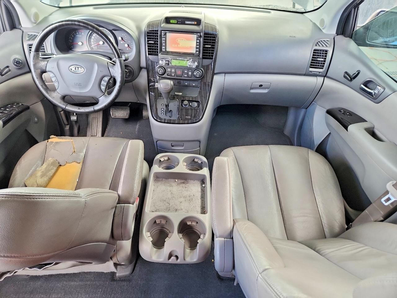 2012 KIA SEDONA EX photo 8