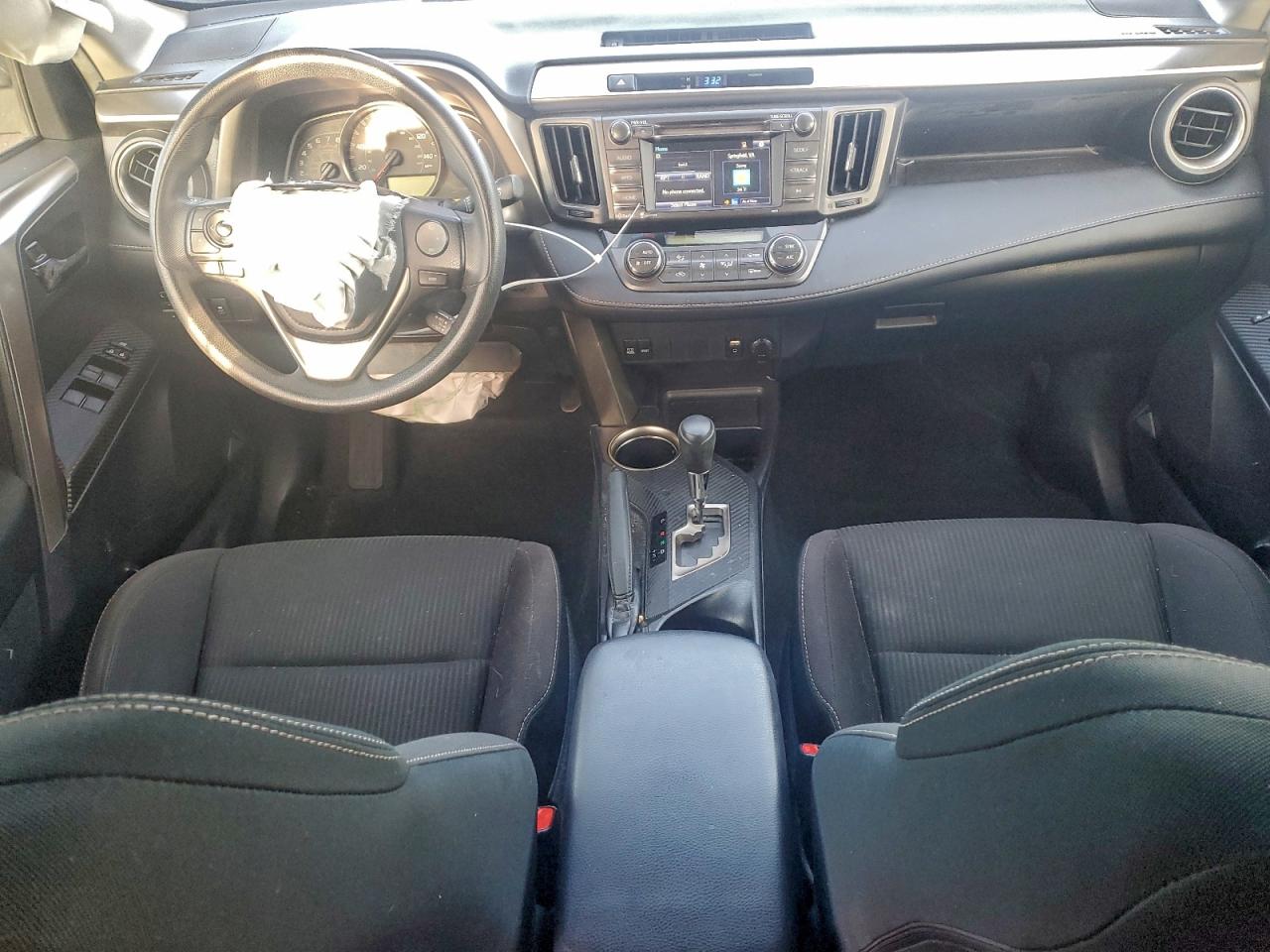 2015 TOYOTA RAV4 XLE photo 8