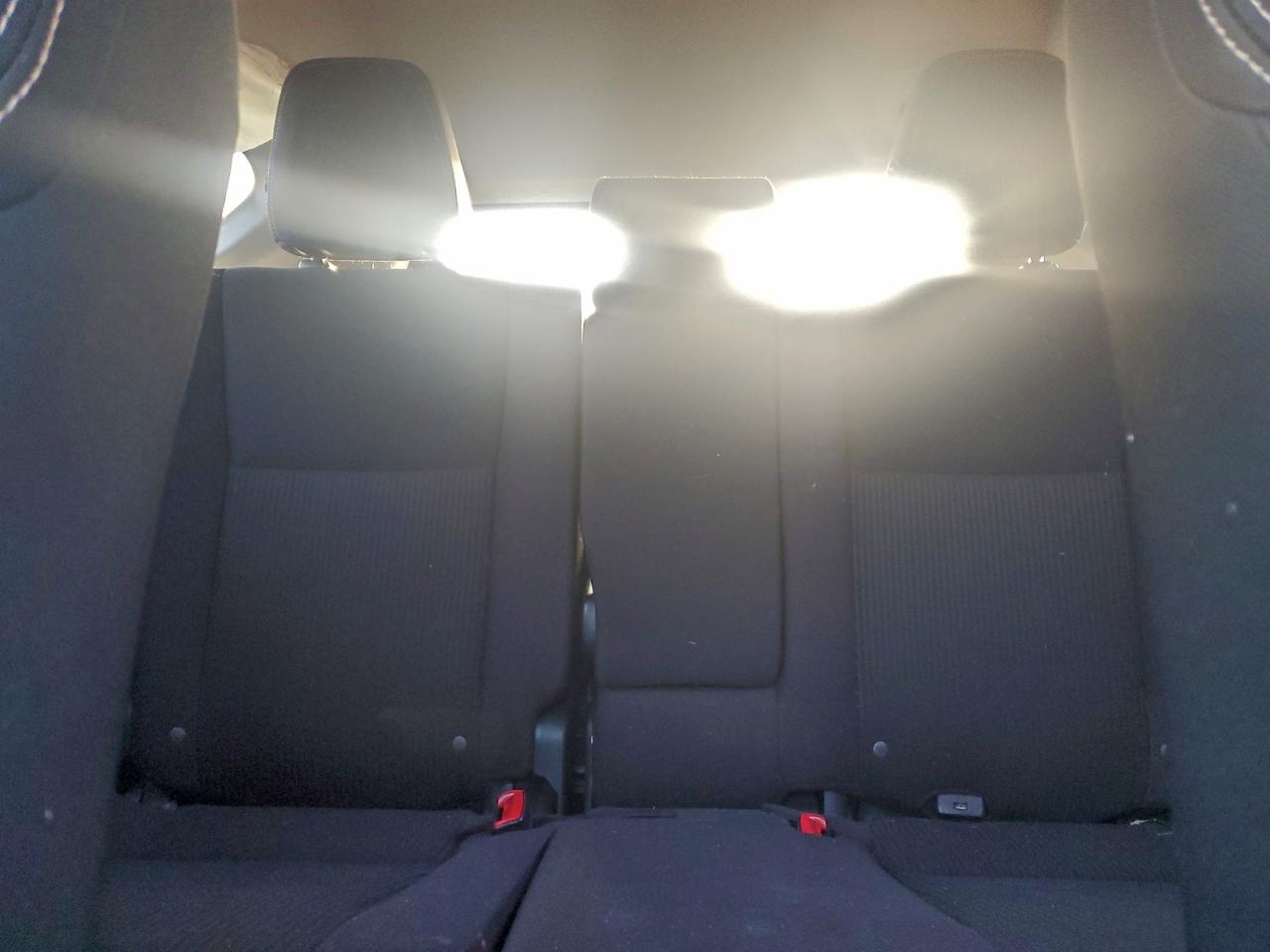 2015 TOYOTA RAV4 XLE photo 10
