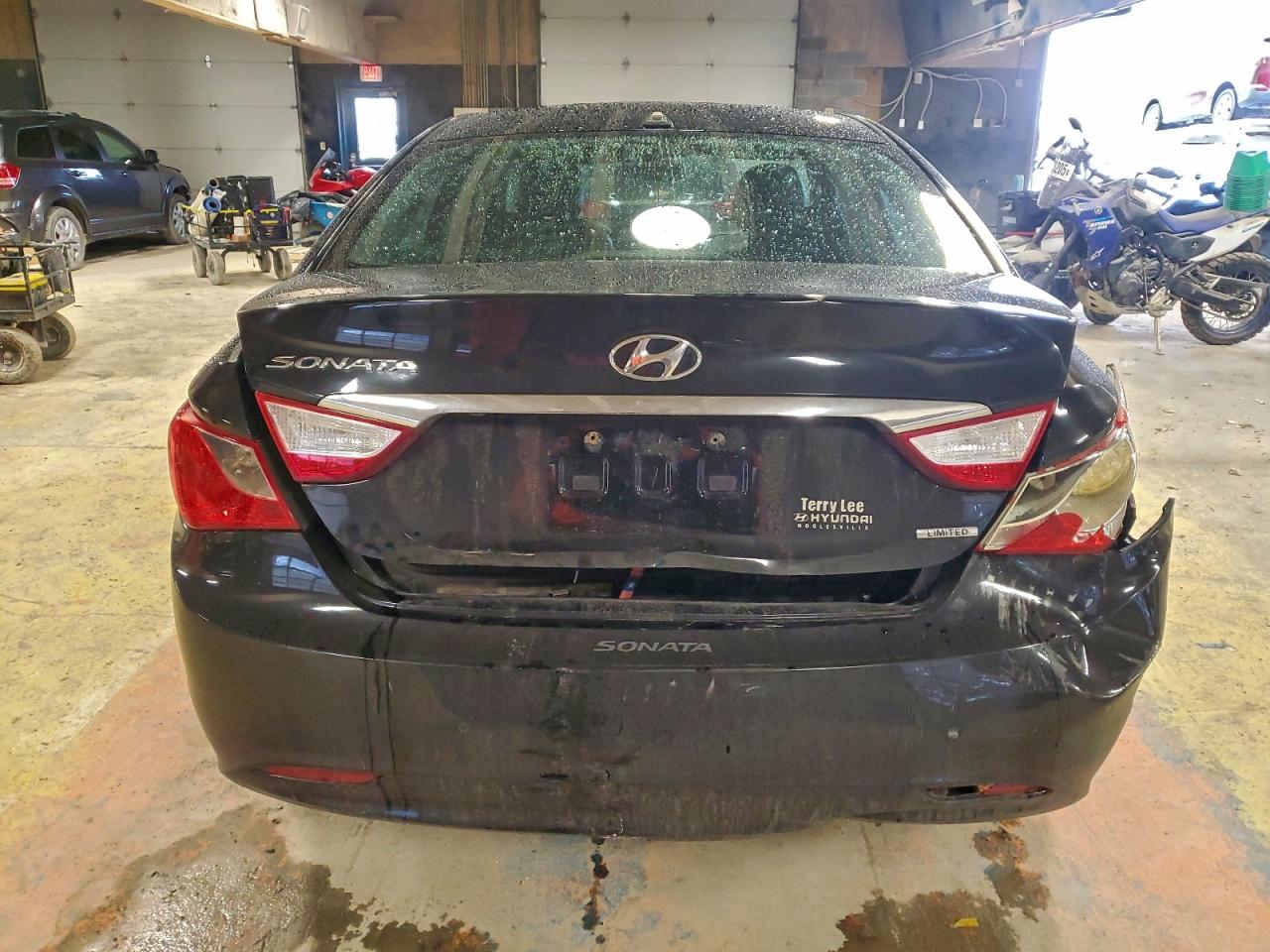 2013 HYUNDAI SONATA SE photo 6