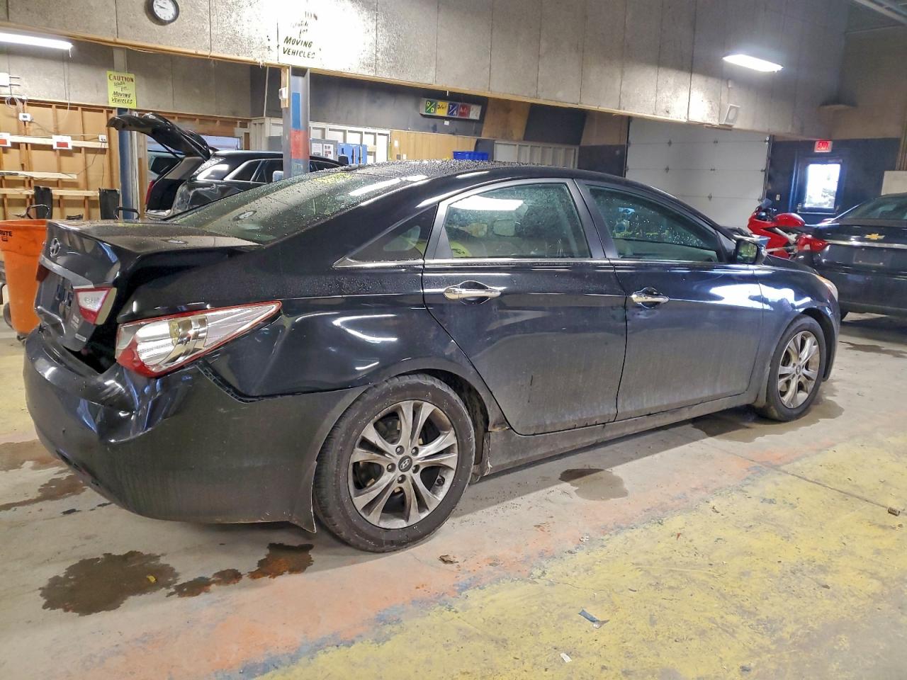 2013 HYUNDAI SONATA SE photo 3