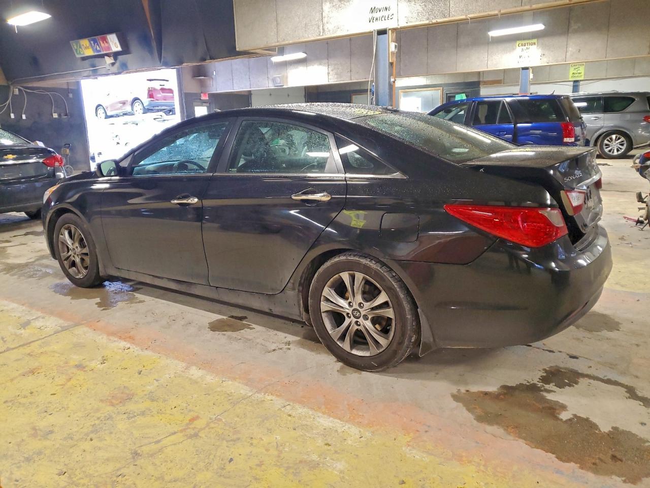 2013 HYUNDAI SONATA SE photo 2