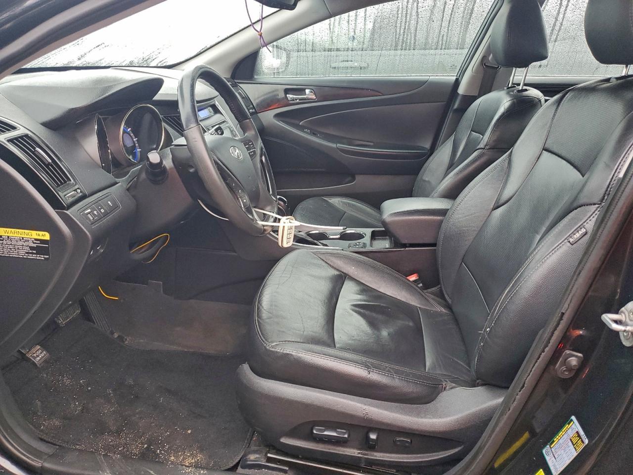 2013 HYUNDAI SONATA SE photo 7