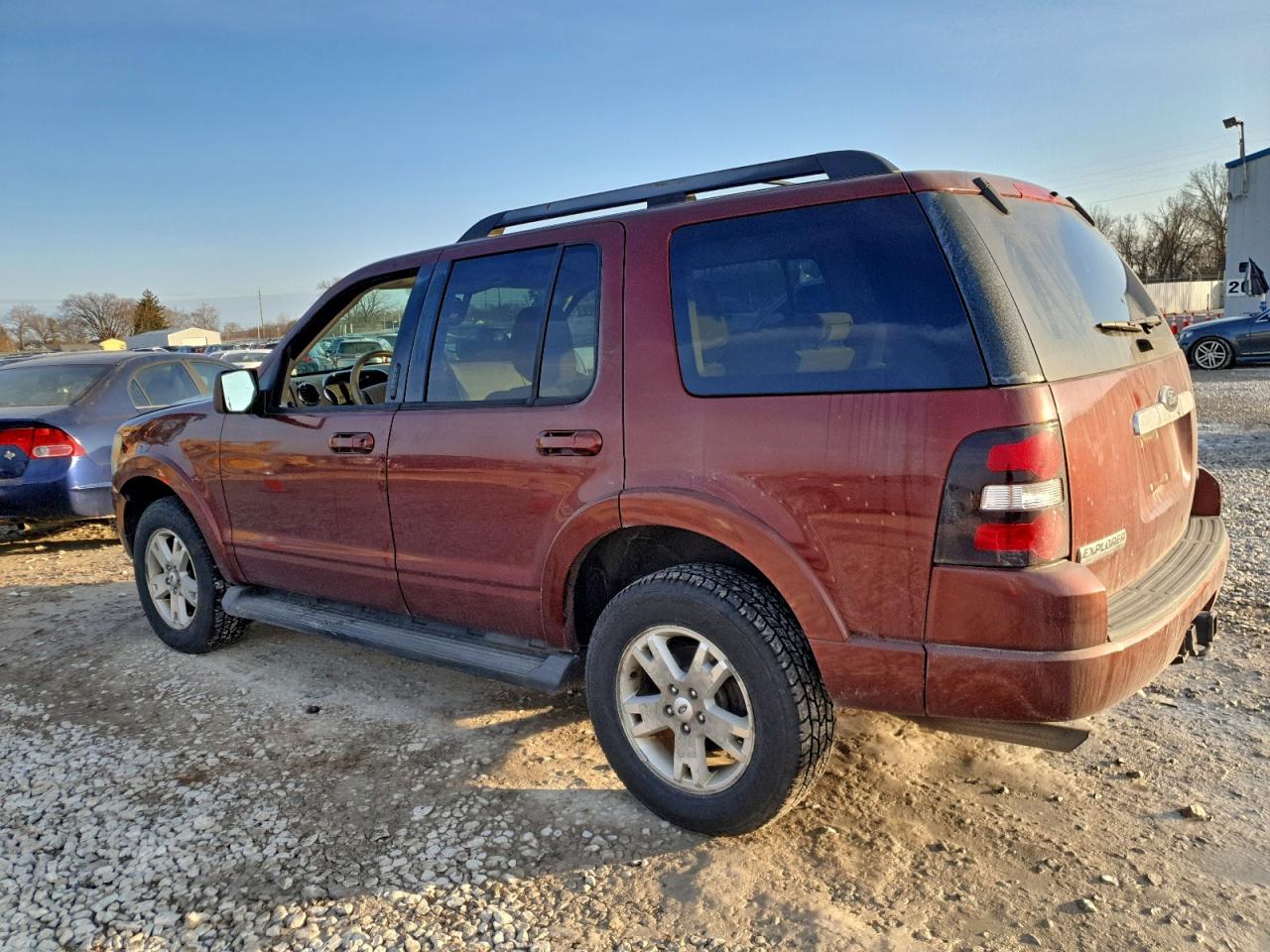 2009 FORD EXPLORER XLT photo 2