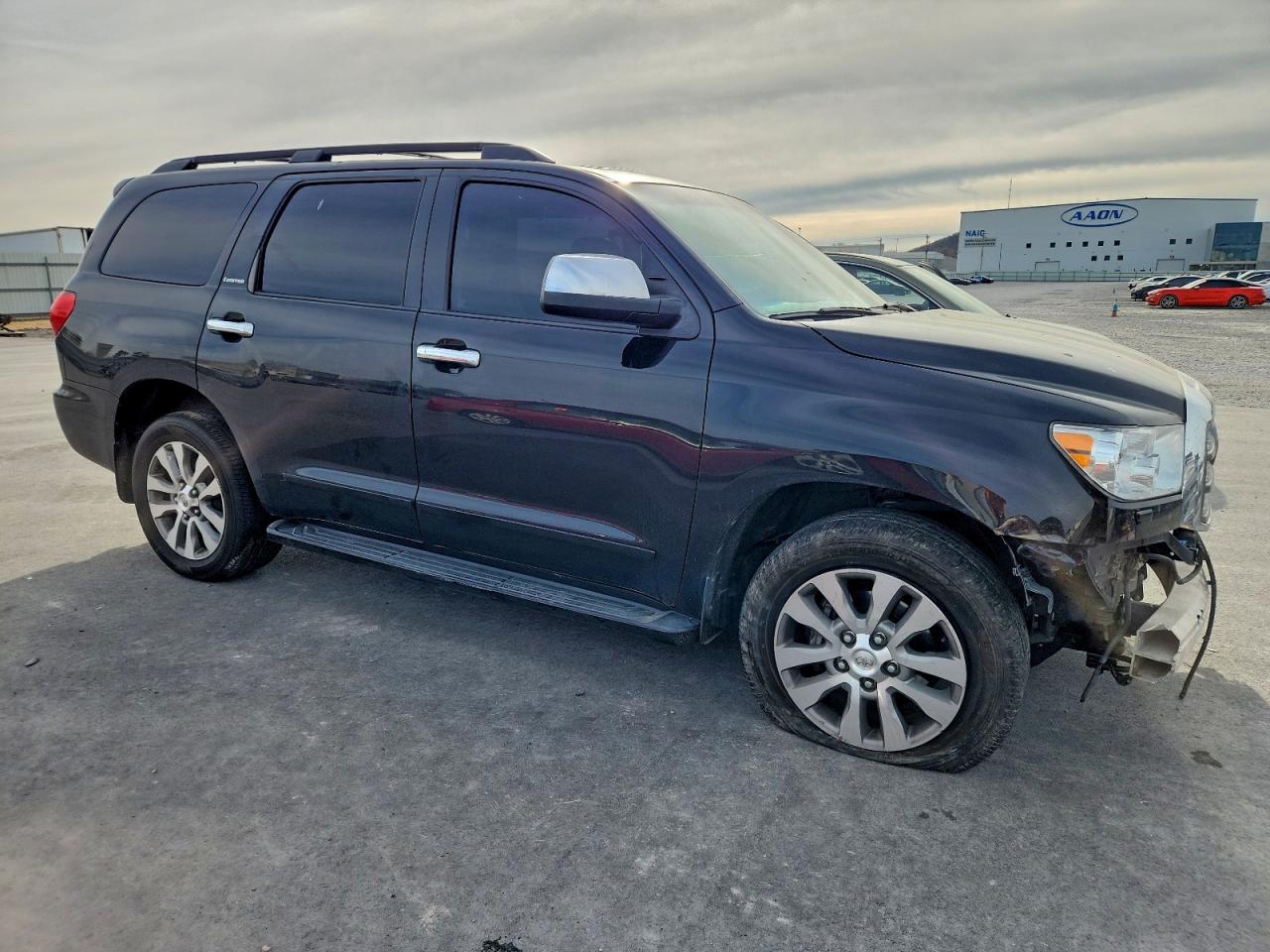 2014 TOYOTA SEQUOIA LIMITED photo 4
