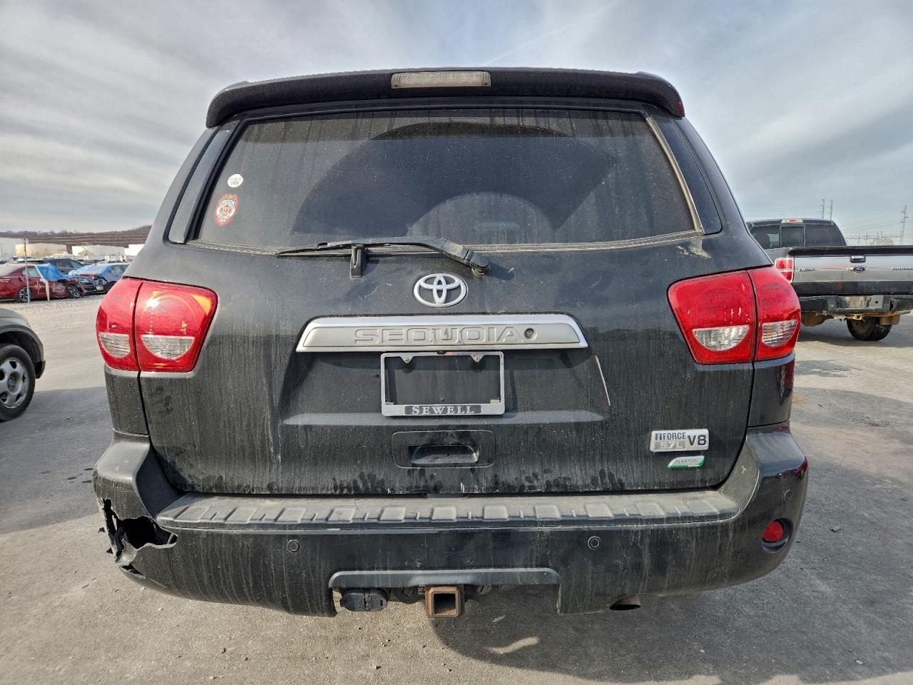 2014 TOYOTA SEQUOIA LIMITED photo 6