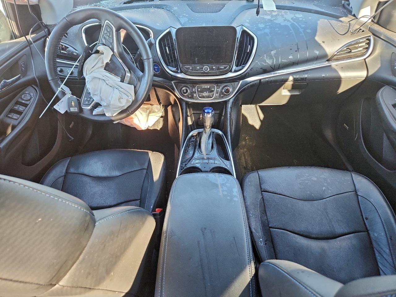 2017 CHEVROLET VOLT PREMIER photo 8