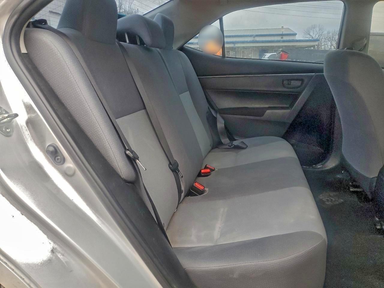 2016 TOYOTA COROLLA L photo 10