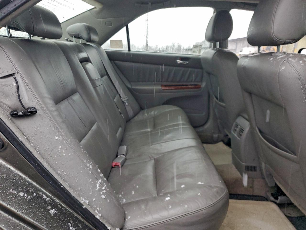 2003 TOYOTA CAMRY LE photo 10