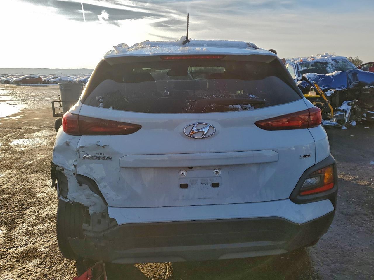 2020 HYUNDAI KONA SEL photo 6
