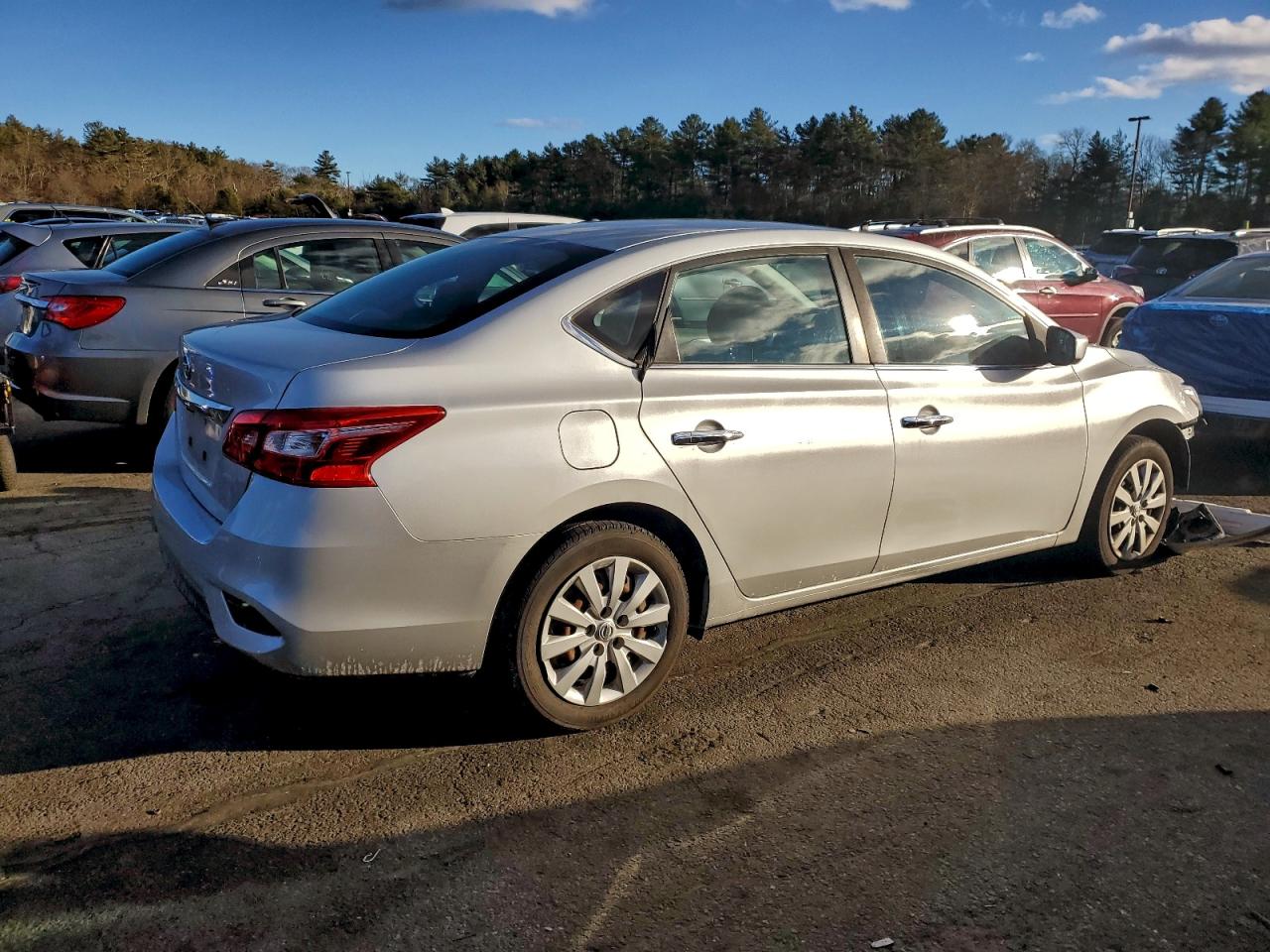 2017 NISSAN SENTRA S photo 3