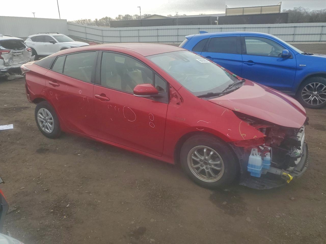 2017 TOYOTA PRIUS photo 4