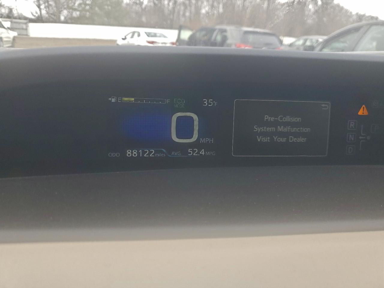 2017 TOYOTA PRIUS photo 9