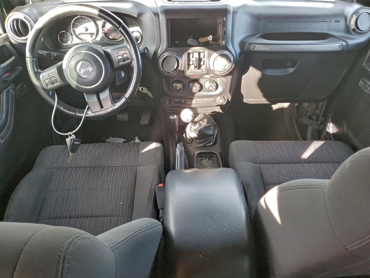 2012 JEEP WRANGLER UNLIMITED SPORT photo 8