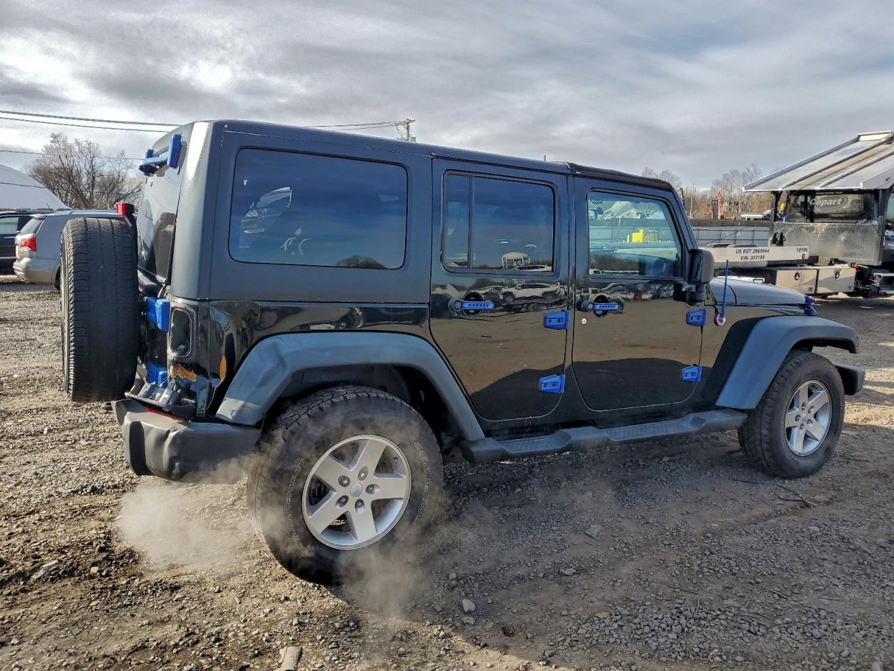2012 JEEP WRANGLER UNLIMITED SPORT photo 3