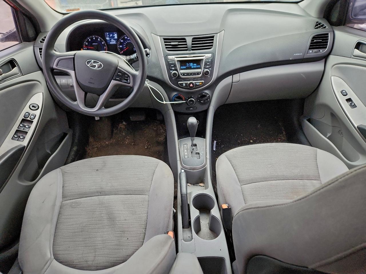 2017 HYUNDAI ACCENT SE photo 8