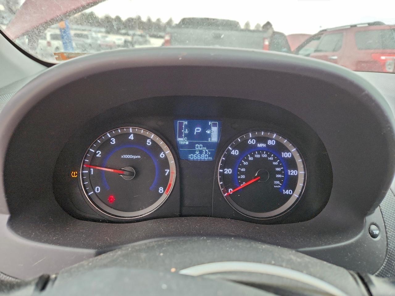 2017 HYUNDAI ACCENT SE photo 9