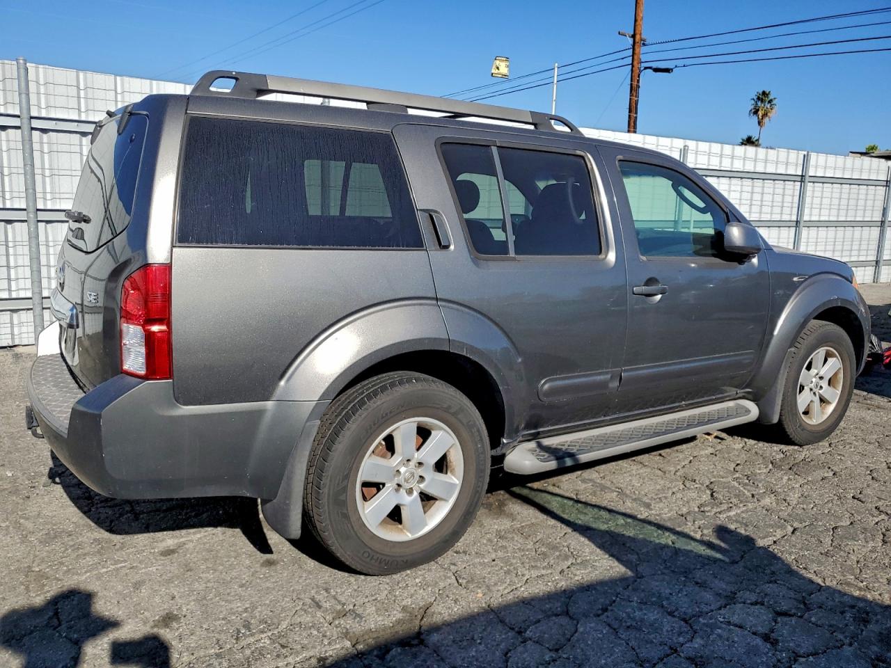 2008 NISSAN PATHFINDER S photo 3