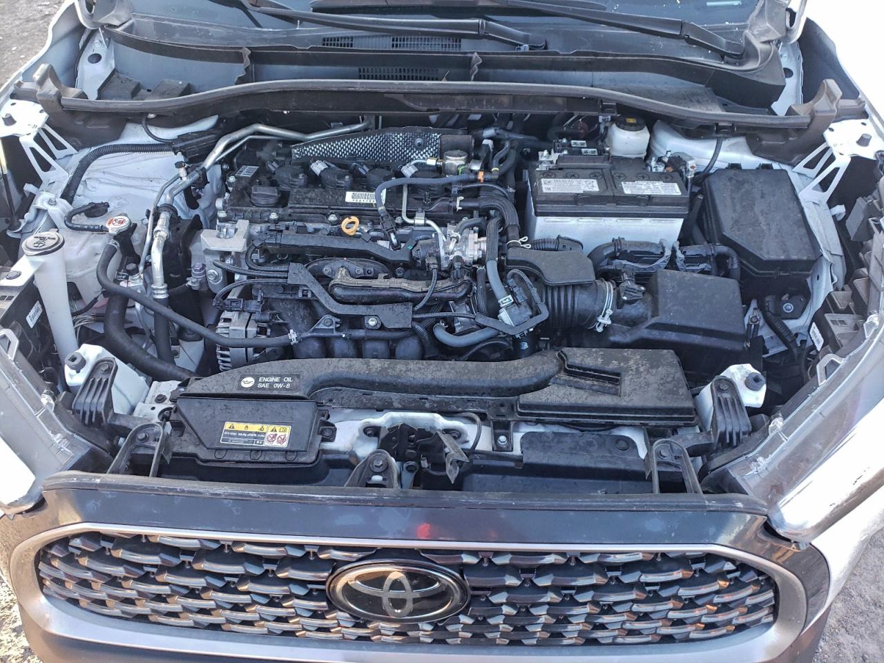 2024 TOYOTA COROLLA CROSS XLE photo 12