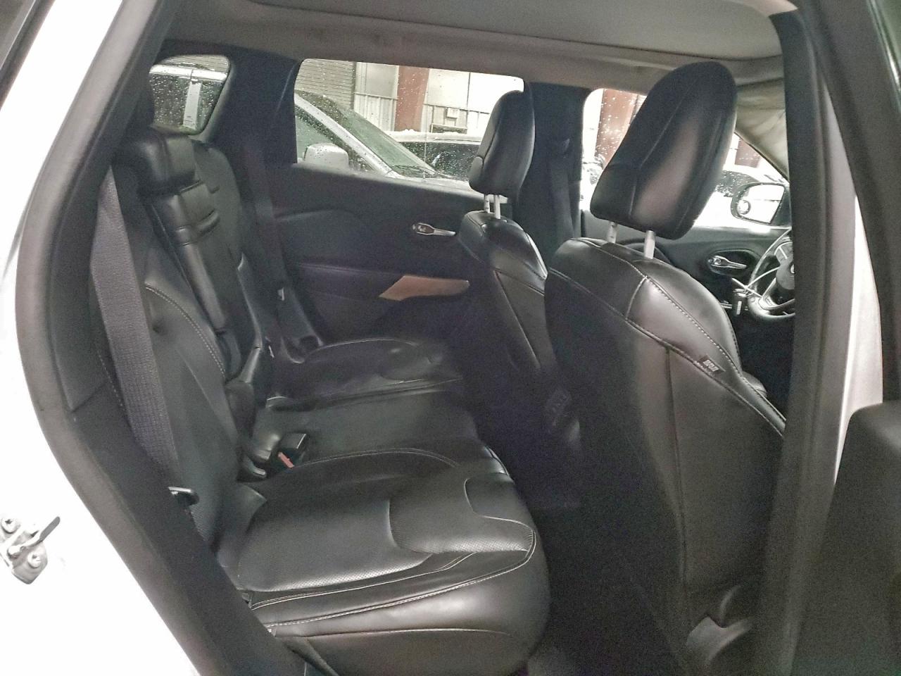 2016 JEEP CHEROKEE LIMITED photo 11