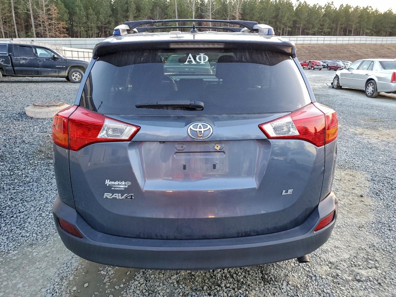 2014 TOYOTA RAV4 LE photo 6