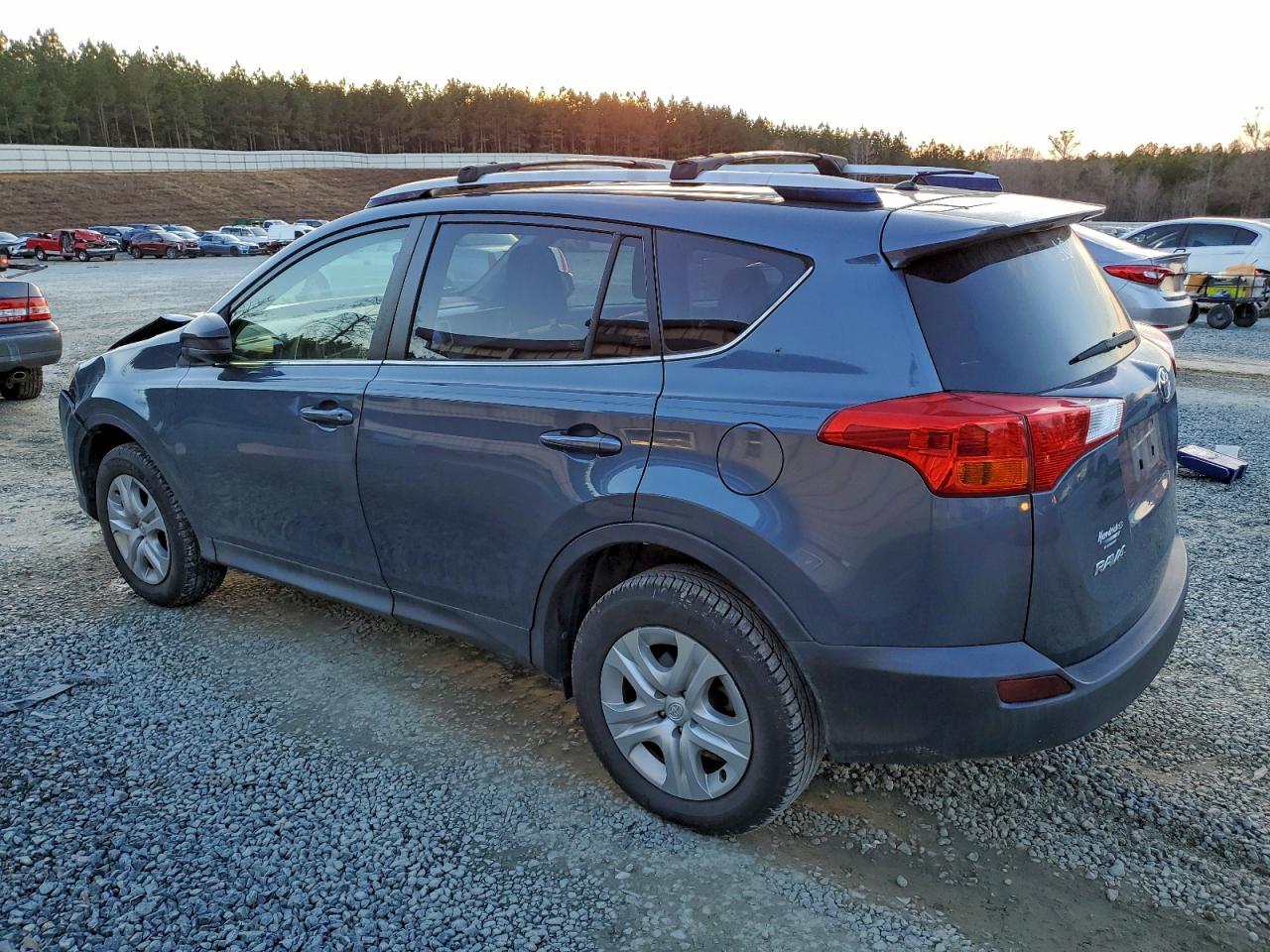 2014 TOYOTA RAV4 LE photo 2