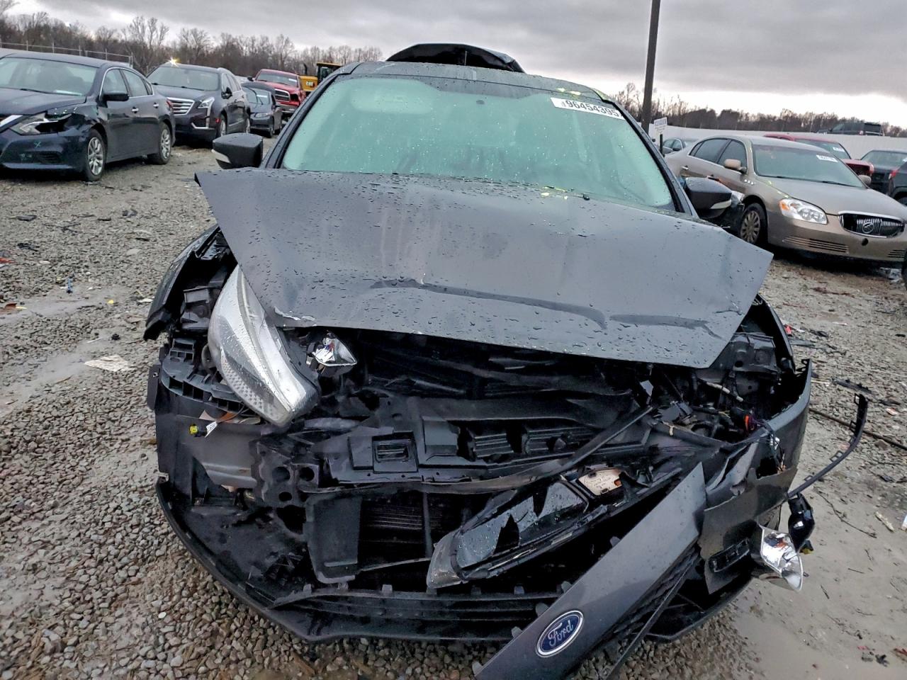 2018 FORD FOCUS SE photo 5