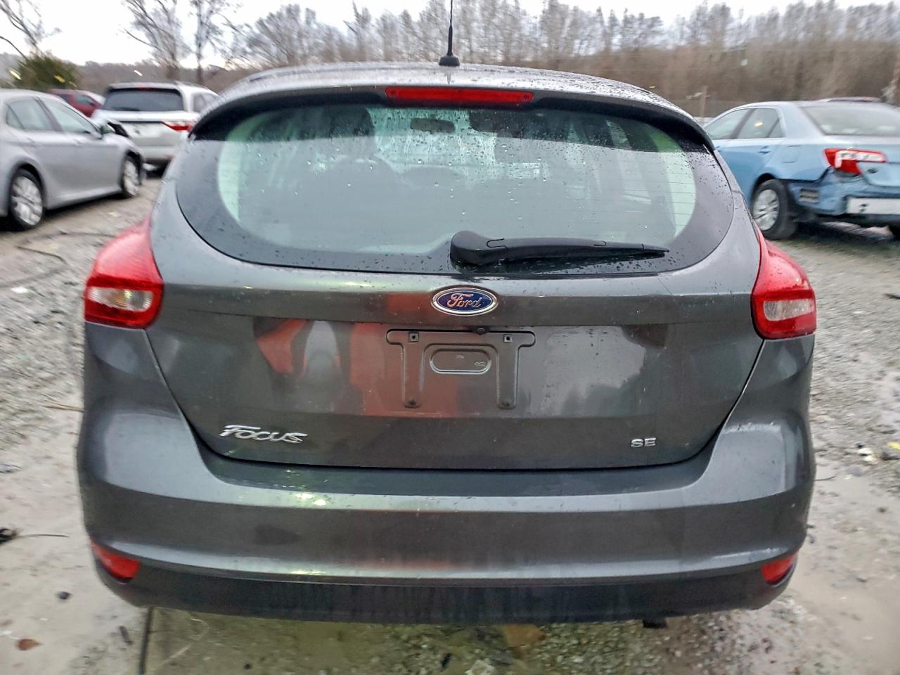 2018 FORD FOCUS SE photo 6