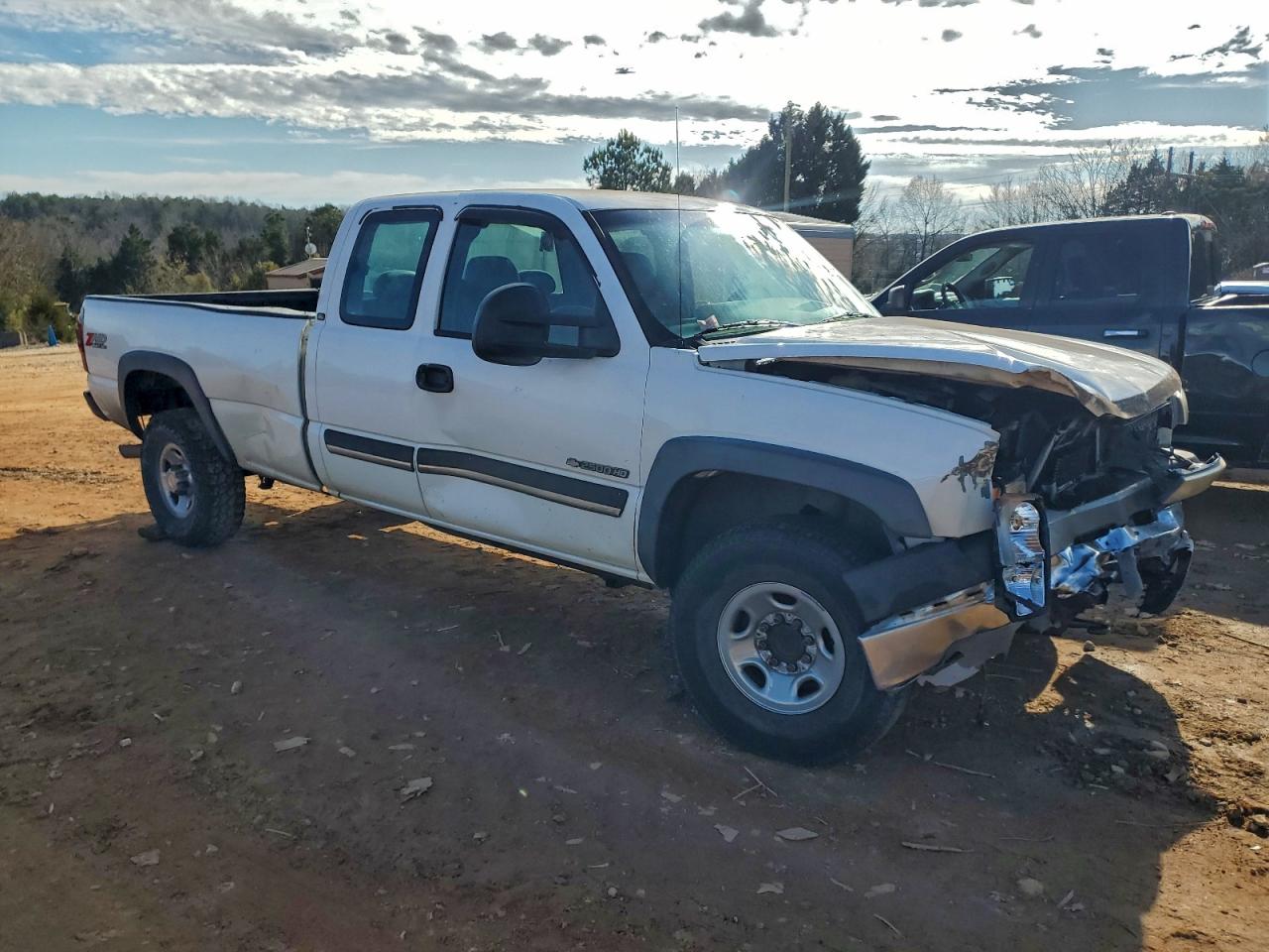 2004 CHEVROLET SILVERADO C2500 HEAVY DUTY photo 4