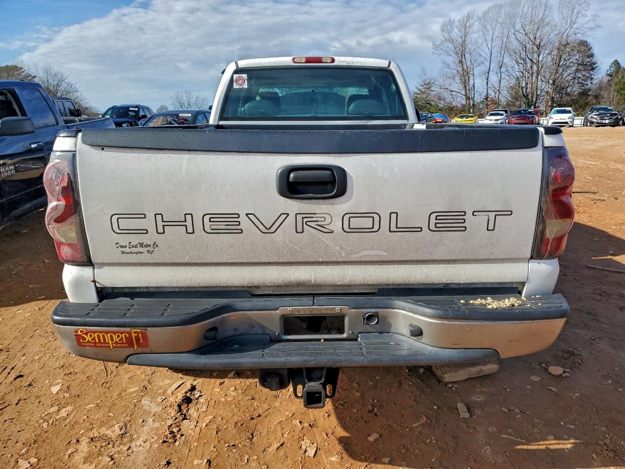 2004 CHEVROLET SILVERADO C2500 HEAVY DUTY photo 6