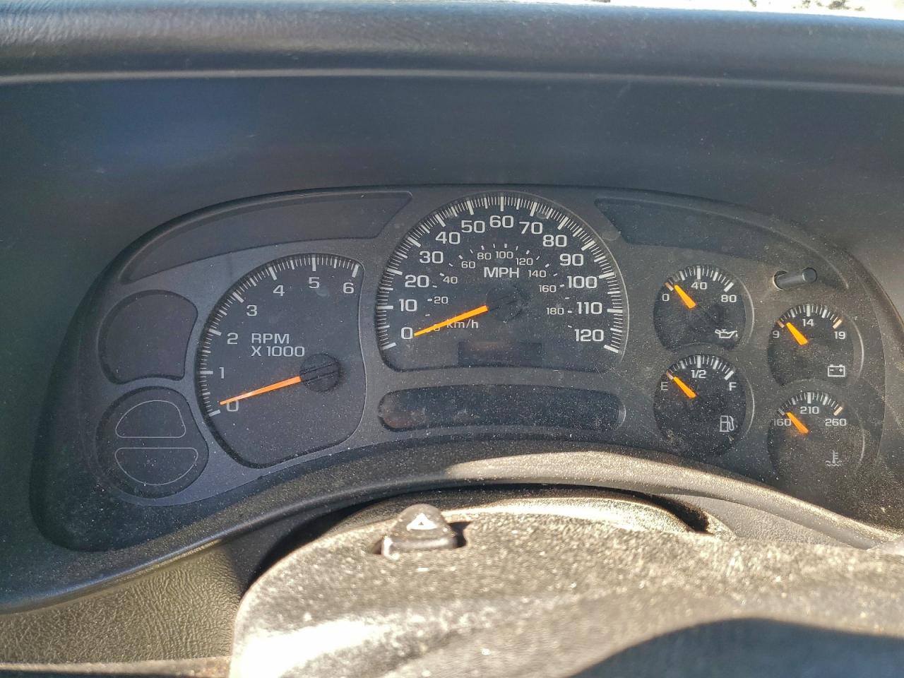 2004 CHEVROLET SILVERADO C2500 HEAVY DUTY photo 9