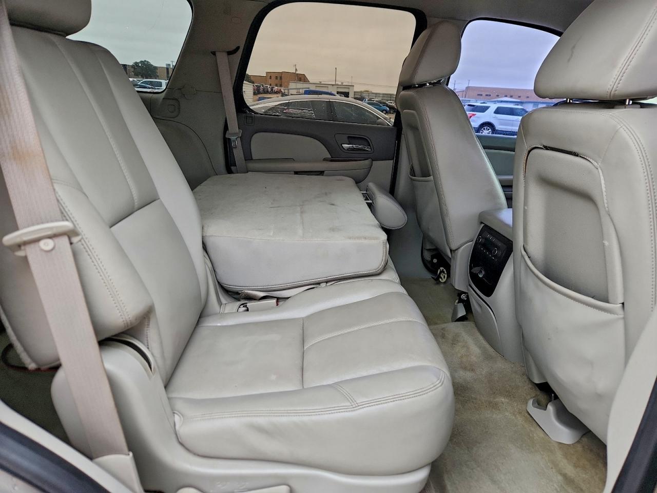 2008 CHEVROLET TAHOE C1500 photo 10