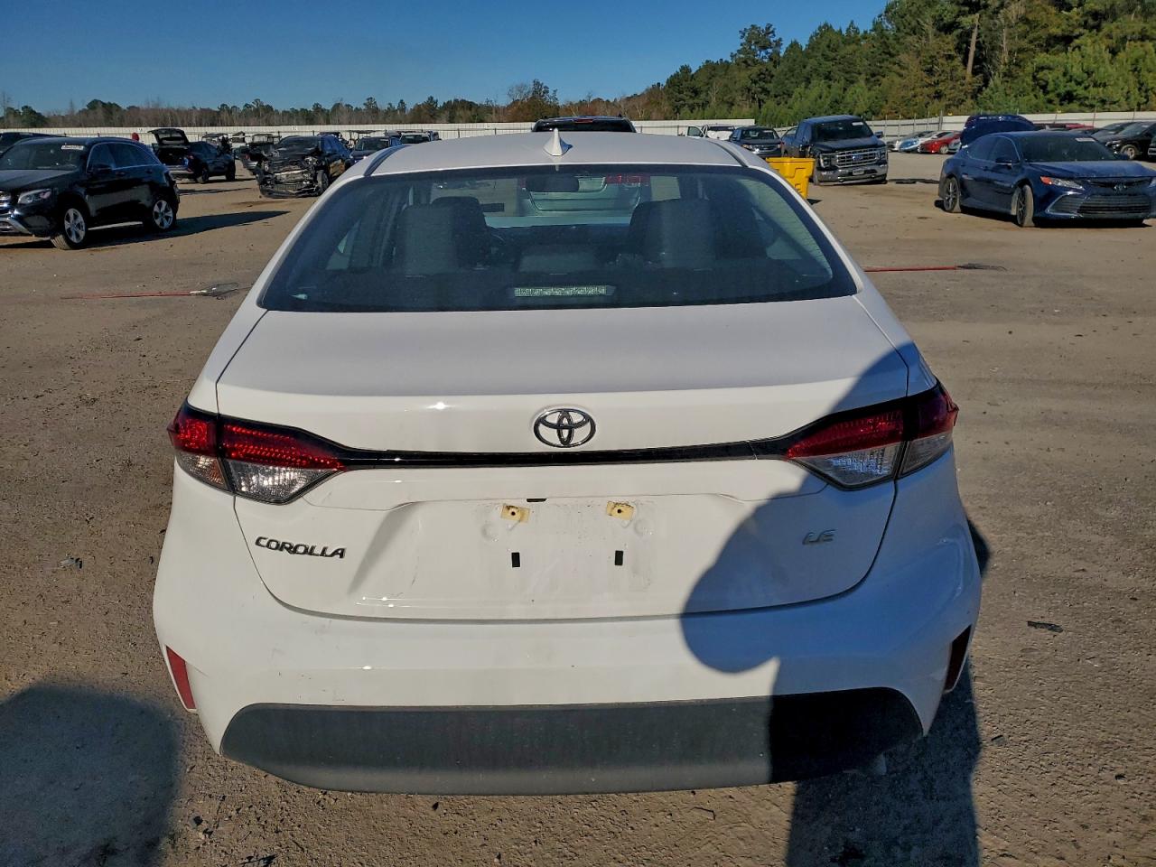 2025 TOYOTA COROLLA LE photo 6