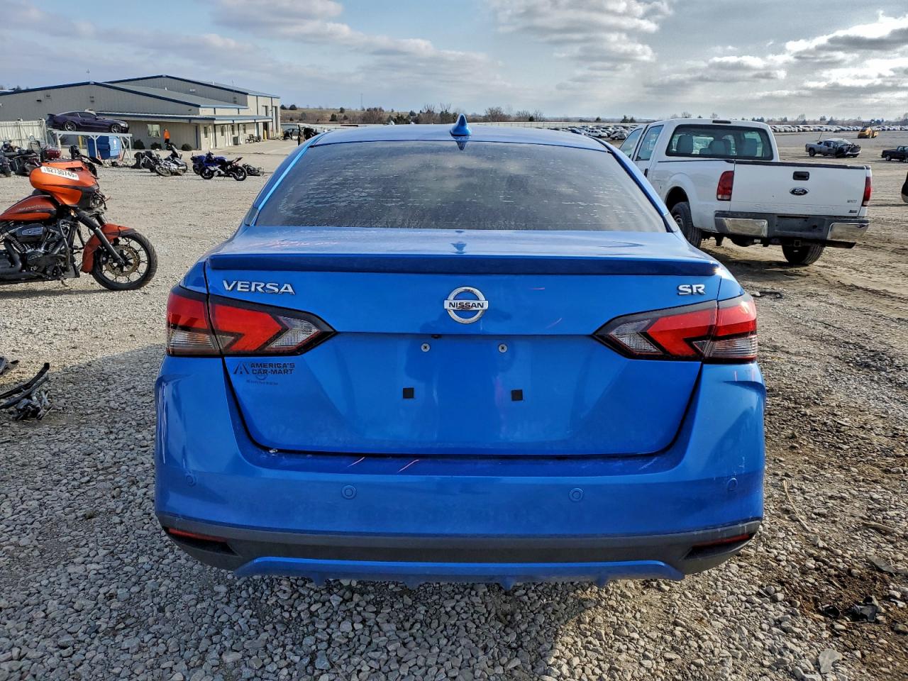 2020 NISSAN VERSA SR photo 6