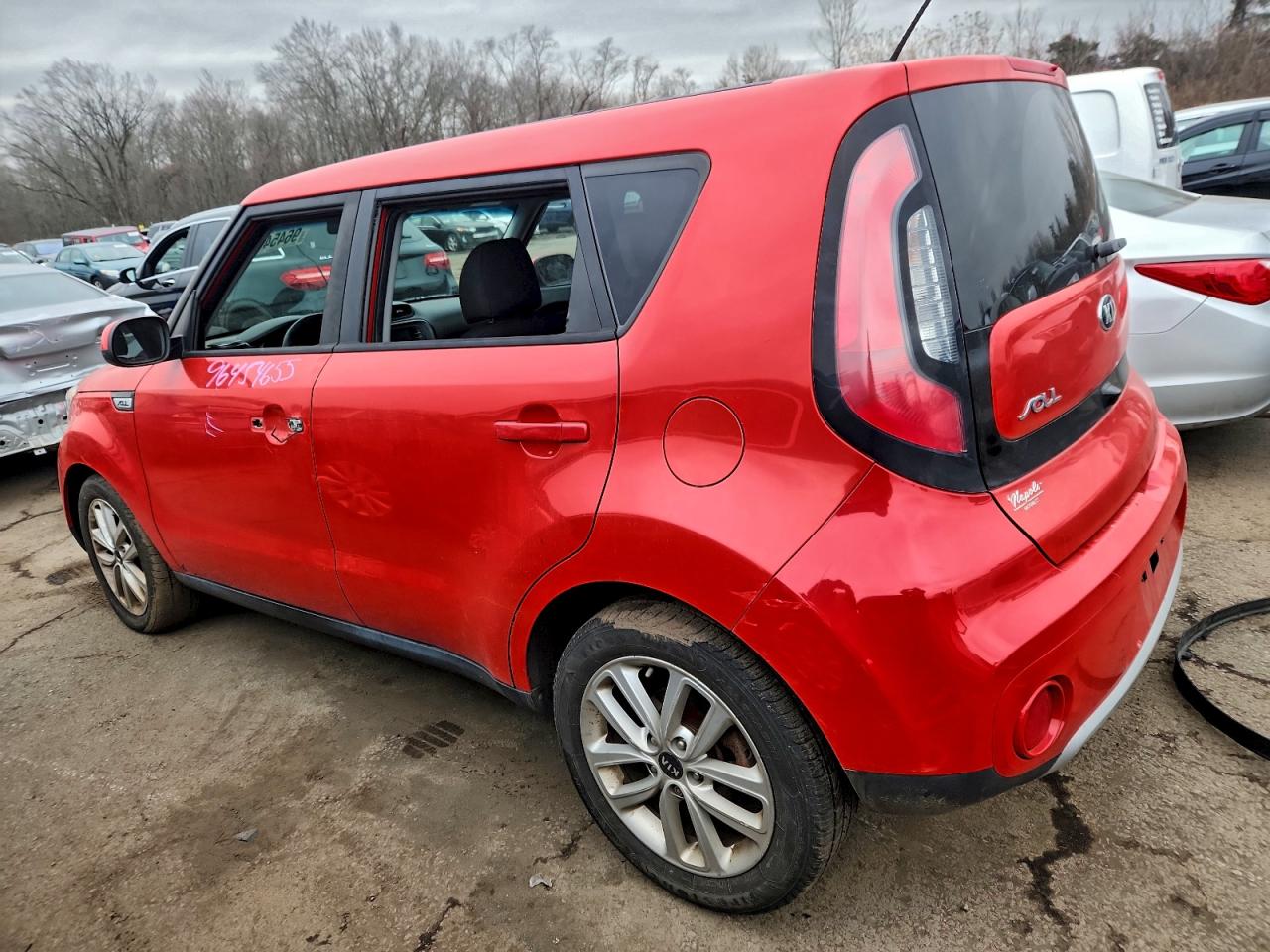 2017 KIA SOUL + photo 2