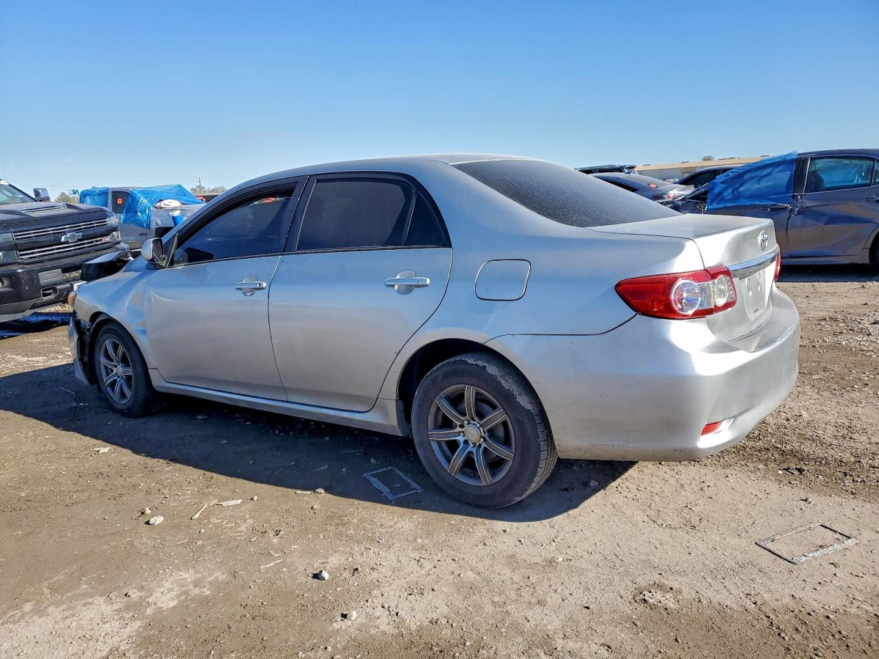 2011 TOYOTA COROLLA BASE photo 2