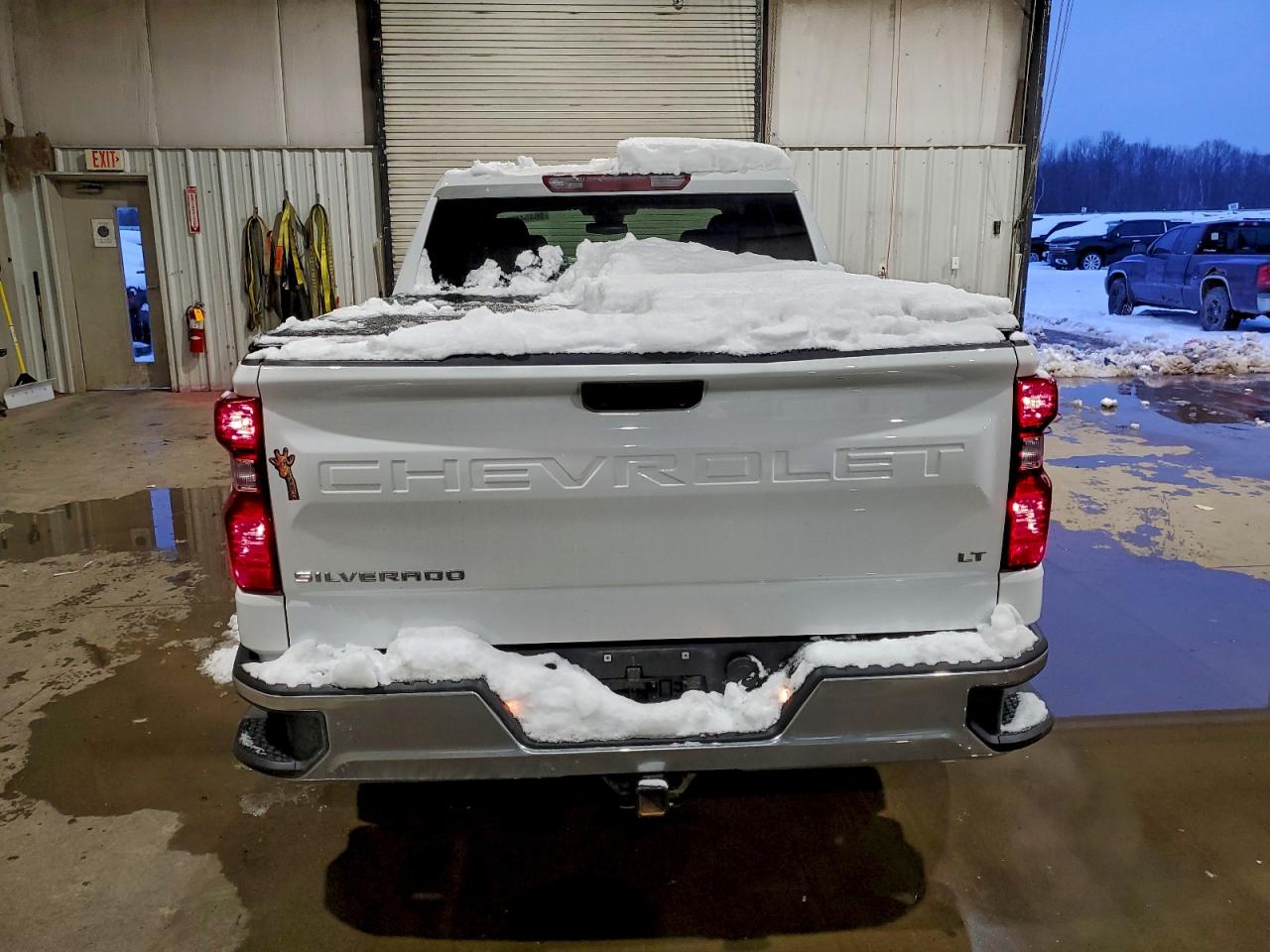 2024 CHEVROLET SILVERADO K1500 LT-L photo 6