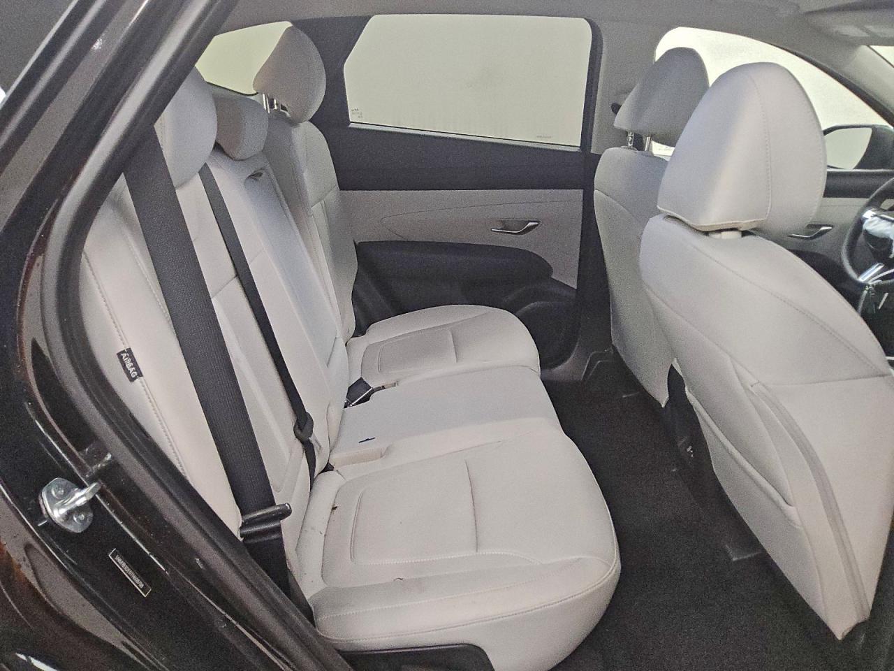 2026 HYUNDAI TUCSON SEL photo 11