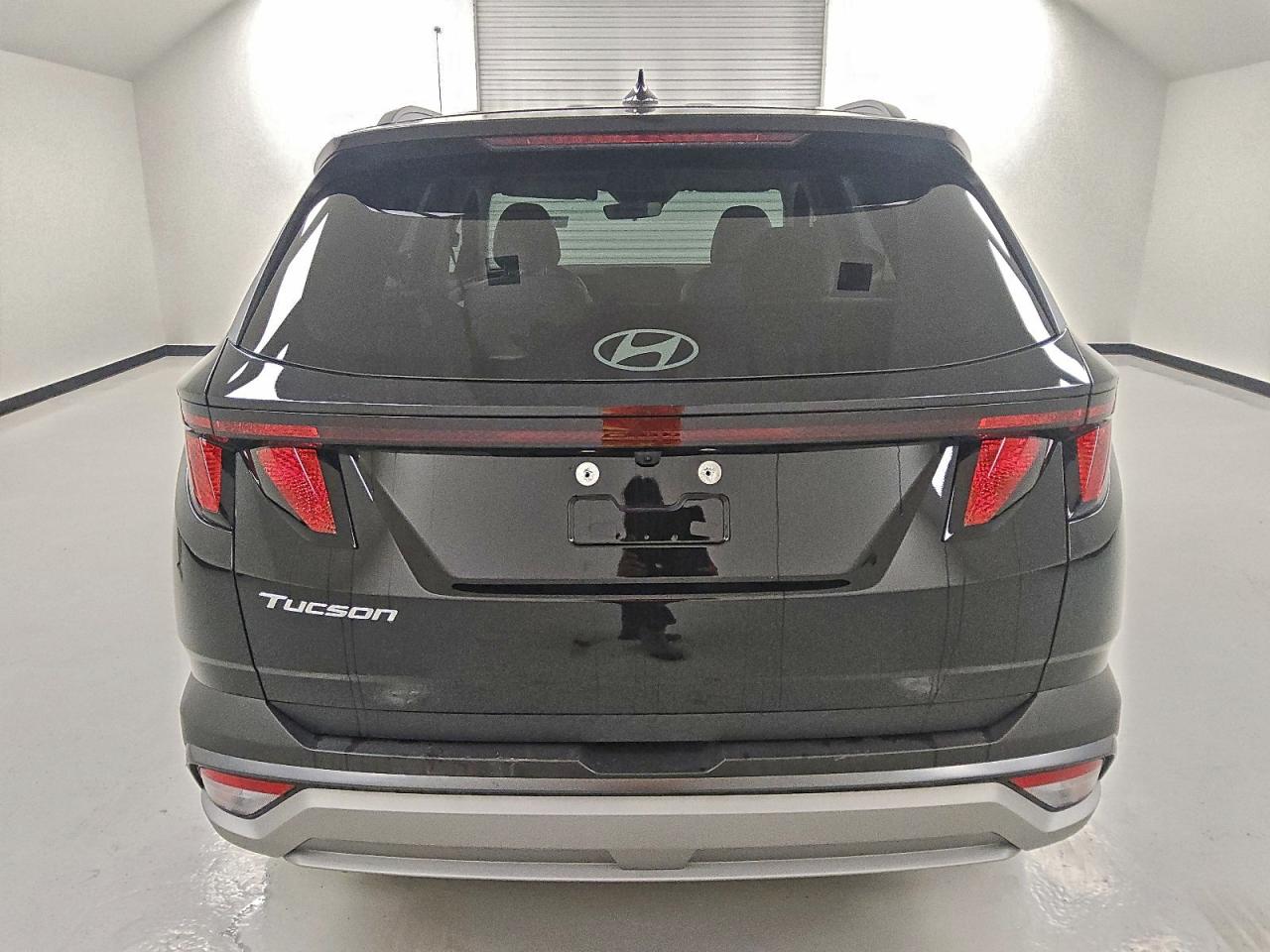 2026 HYUNDAI TUCSON SEL photo 6