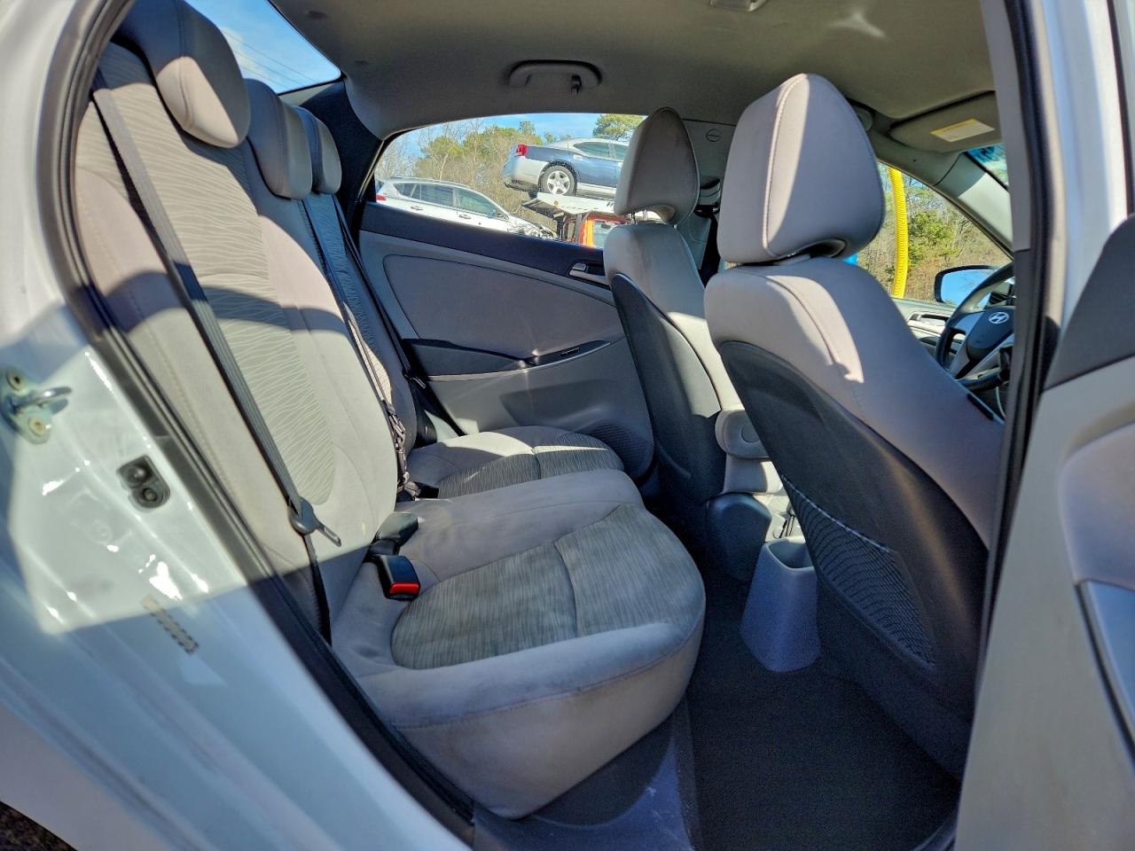 2017 HYUNDAI ACCENT SE photo 10