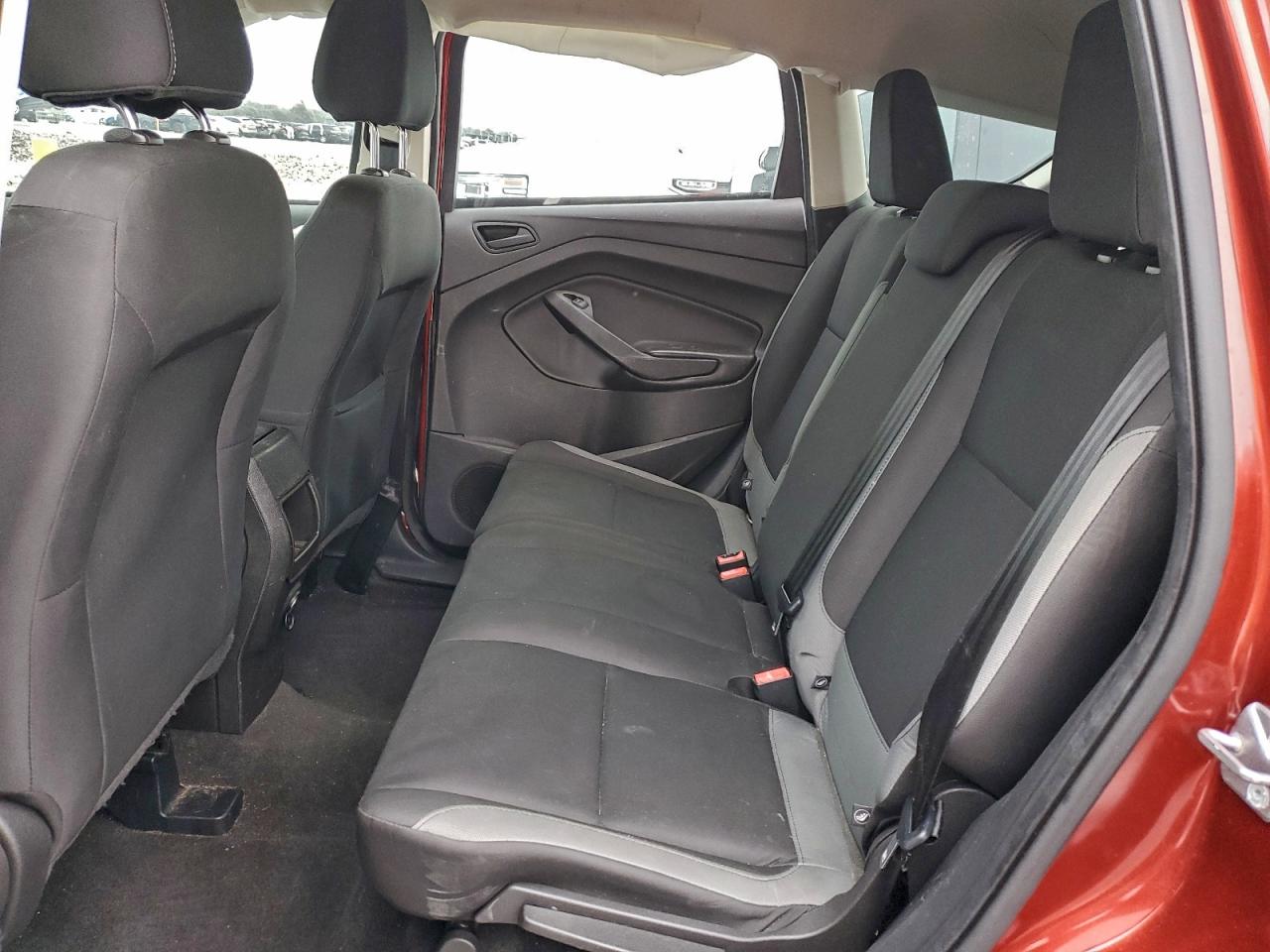2015 FORD ESCAPE S photo 11