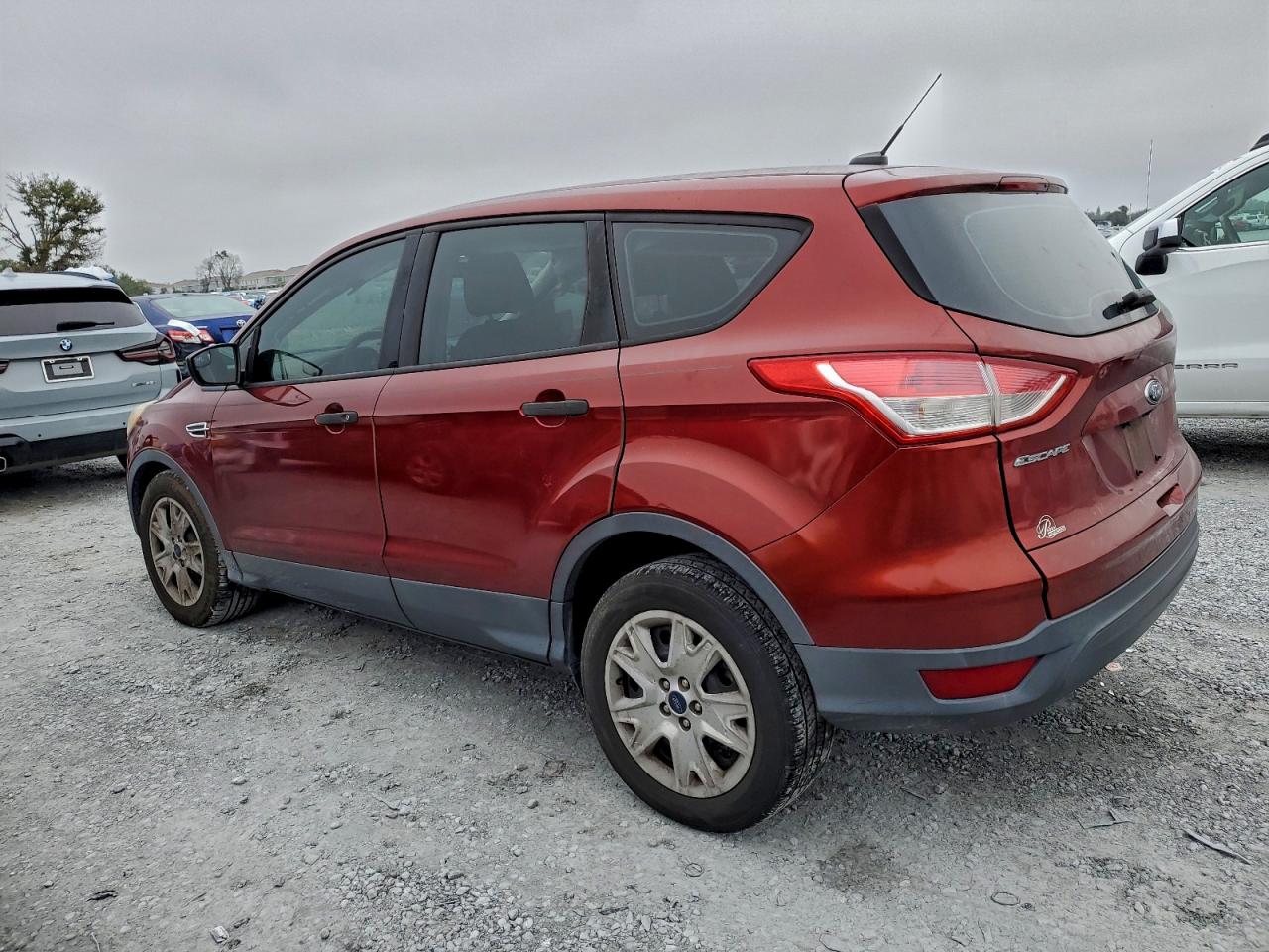 2015 FORD ESCAPE S photo 2