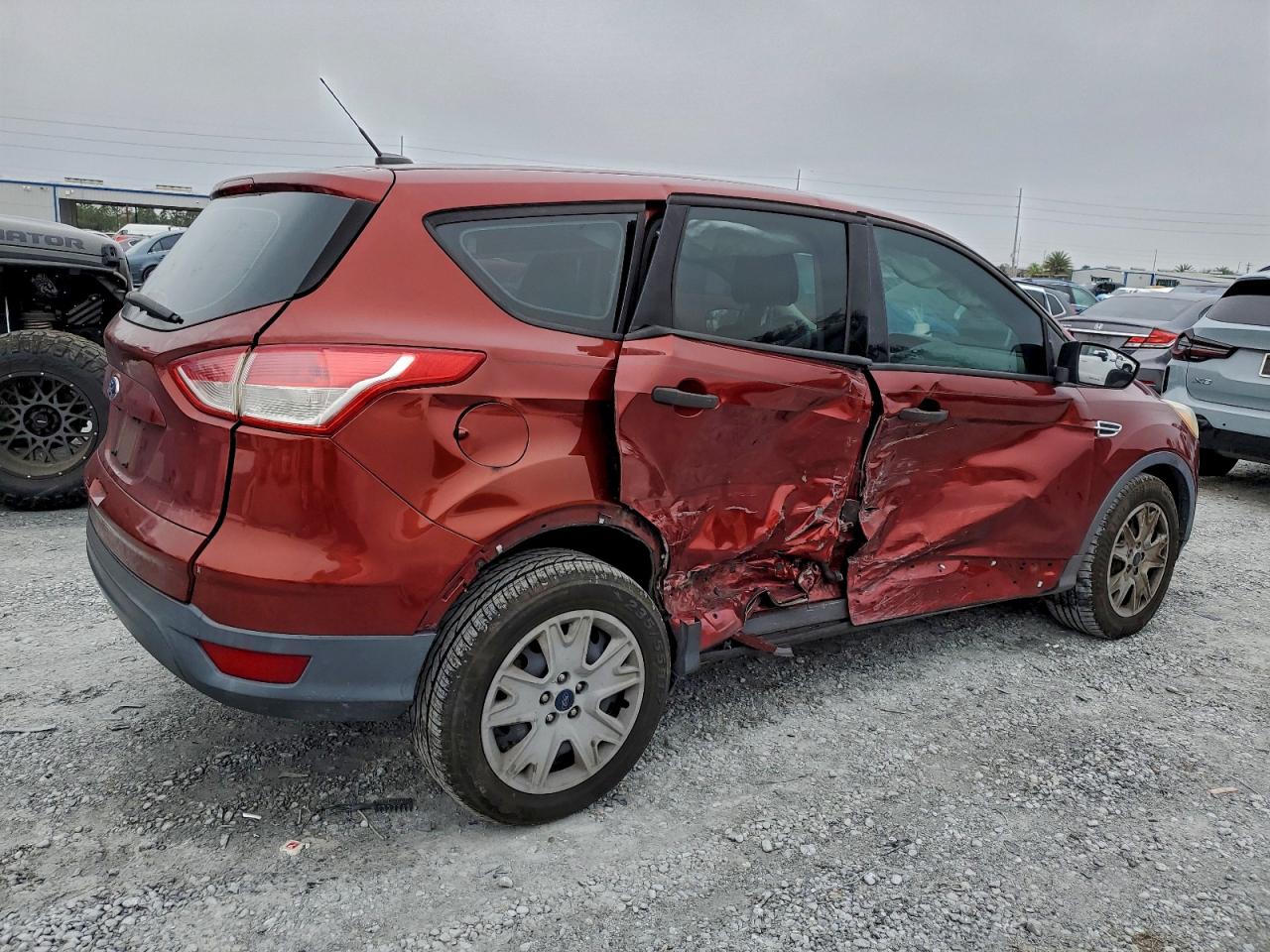 2015 FORD ESCAPE S photo 3