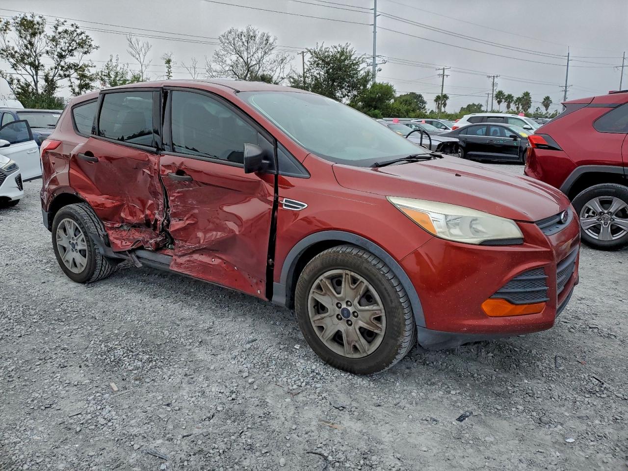 2015 FORD ESCAPE S photo 4